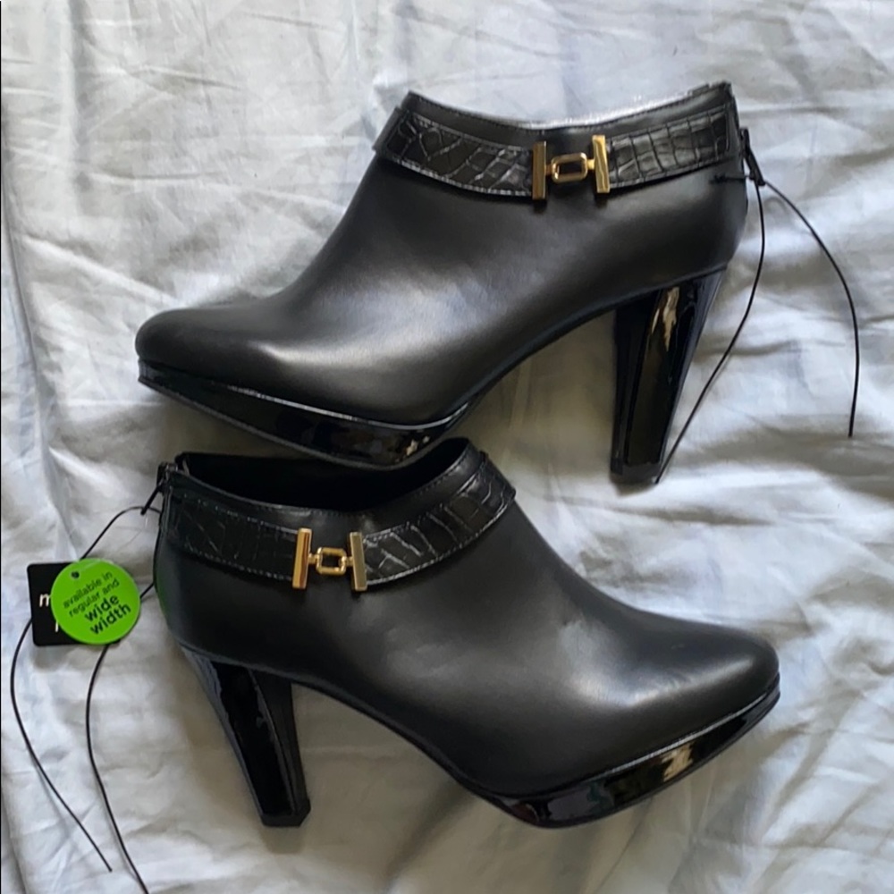 Black heels East fifth
